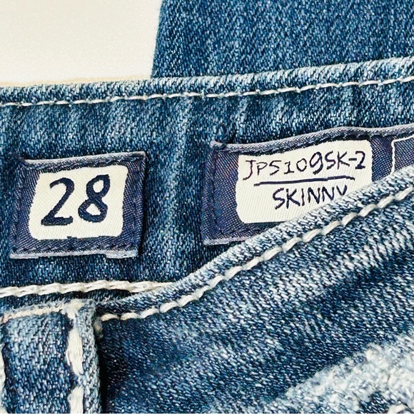 Miss Me jeans JP51095K-2 Skinny jeans embellished distressed women size 28 - Picture 4 of 12